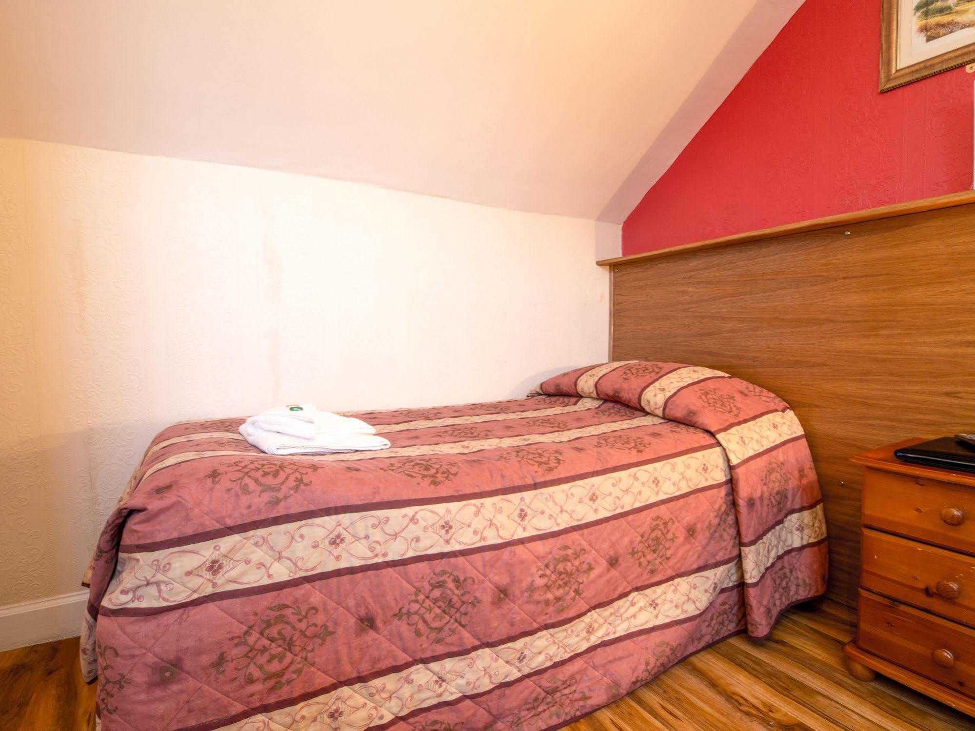 Corstorphine Lodge Hotel Edimburgo Esterno foto