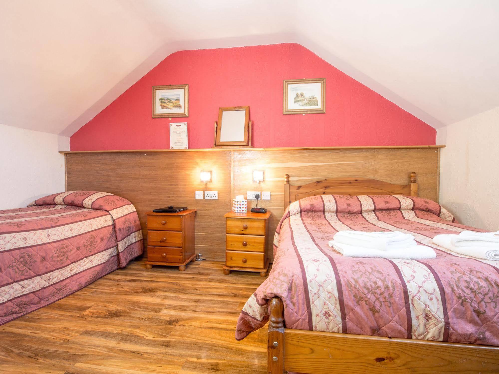 Corstorphine Lodge Hotel Edimburgo Esterno foto