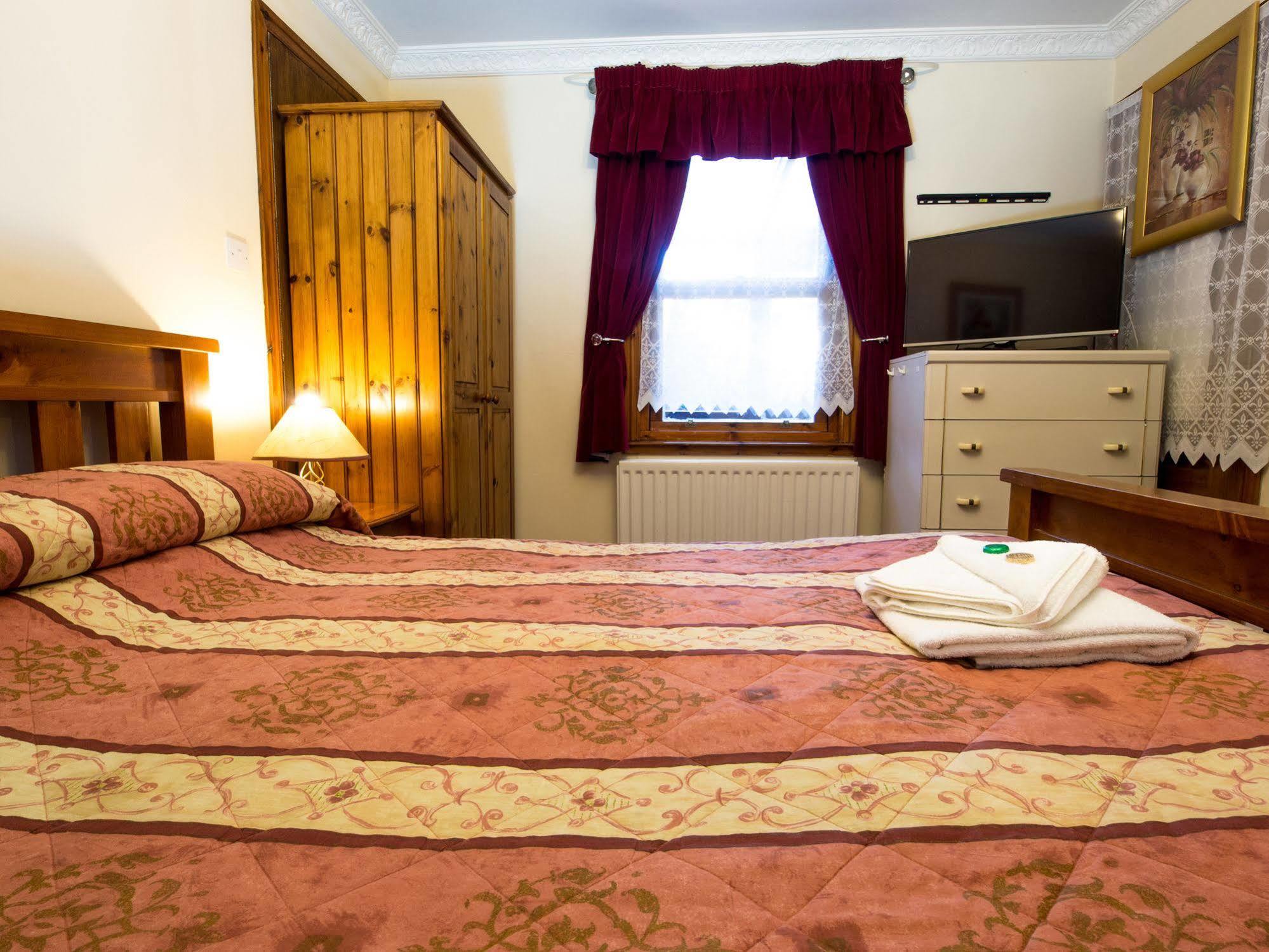 Corstorphine Lodge Hotel Edimburgo Esterno foto