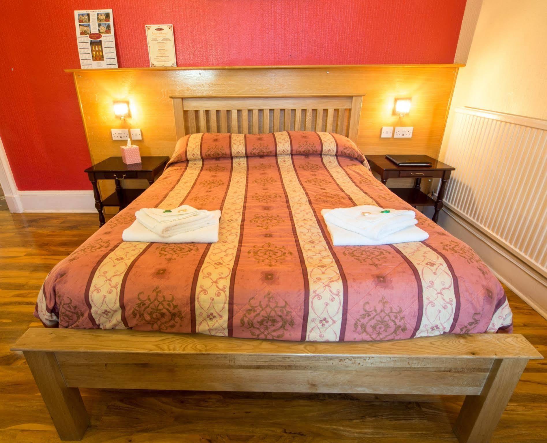 Corstorphine Lodge Hotel Edimburgo Esterno foto